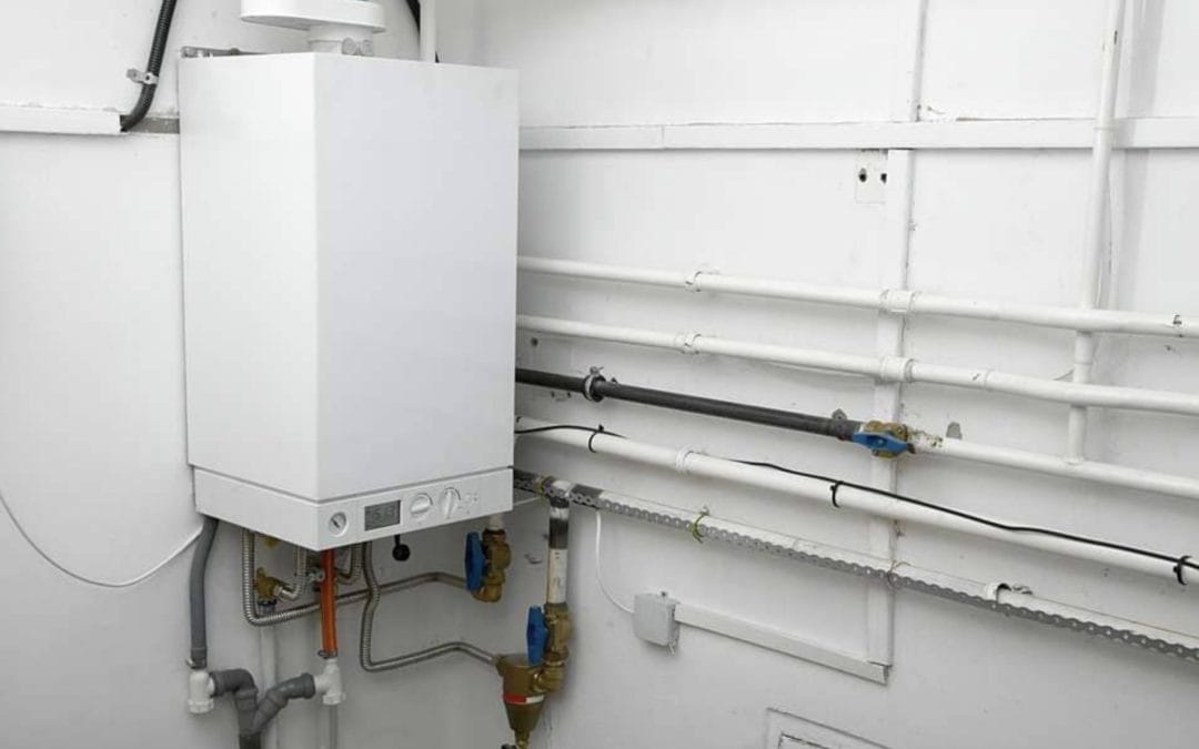 Remplacer une vieille chaudière dans un logement ancien à Schaerbeek : ce qu’il faut vérifier avant de choisir